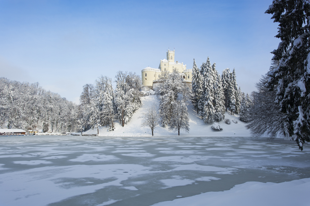 Trakošćan Castle on winter