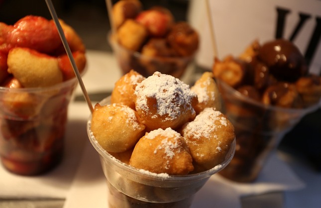 The famous fritule are super traditional during the Advent in Zagreb. Photo: Vecernij.hr